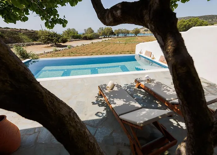 Seaside Glyfa Paros Villa